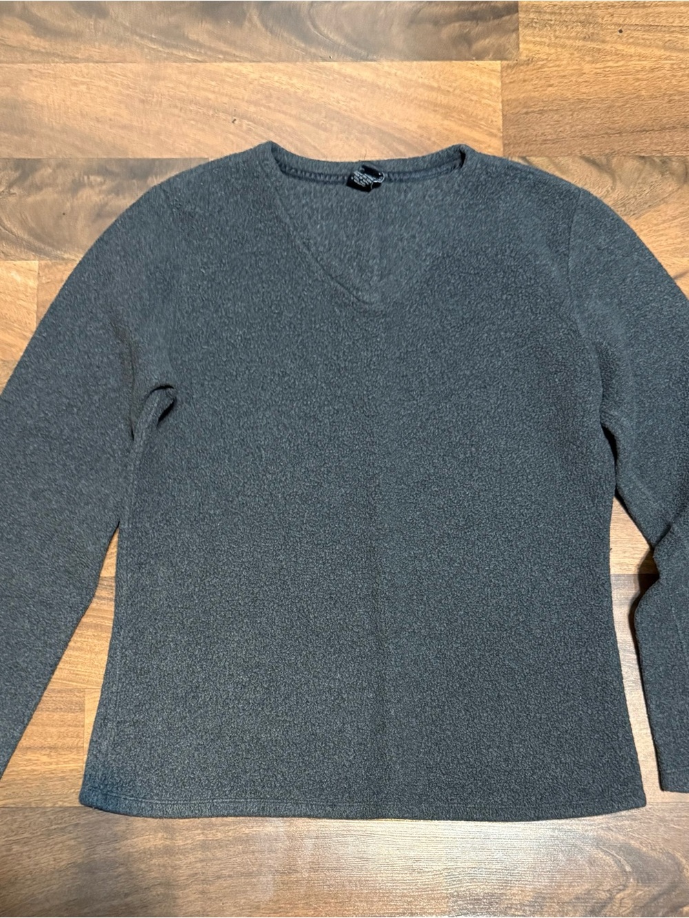 Vintage GAP Women's Dark Gray V-Neck Fleece Sweater